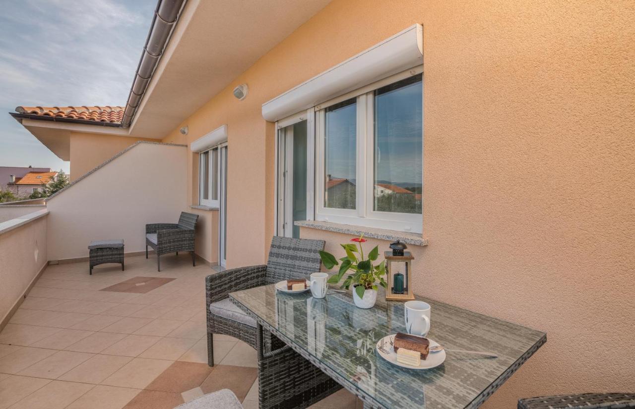 Apartman Luxury Lure Krk Town Dış mekan fotoğraf